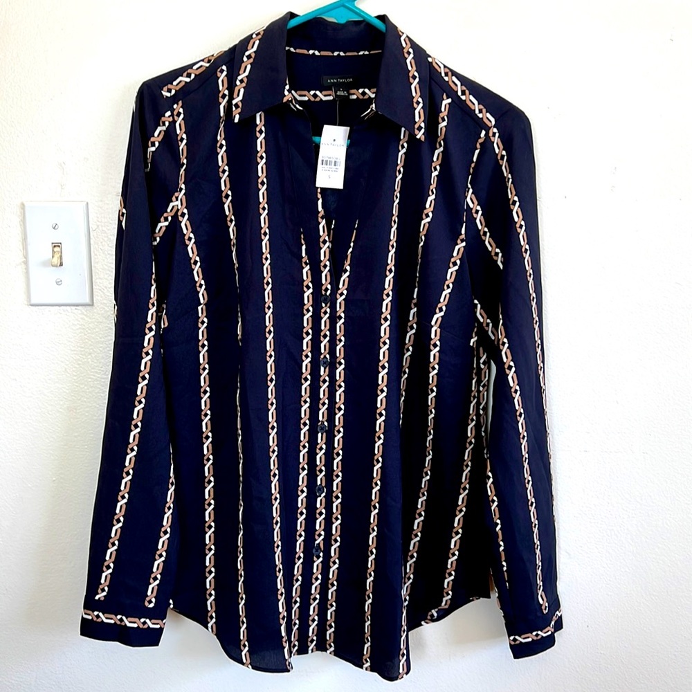 Ann Taylor Long Sleeve Button Down Blouse Size S NWT